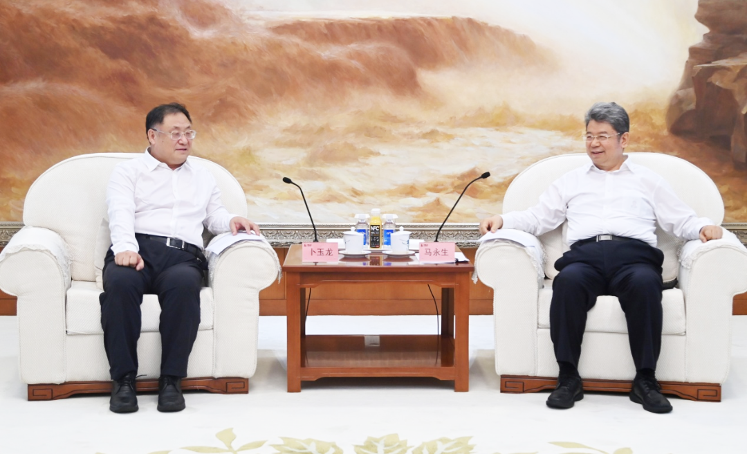 中智集團黨委書記、董事長卜玉龍一行拜訪中國石化集團