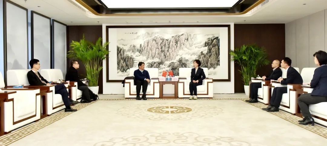 新加坡公共事務(wù)對外合作局局長官維文一行赴中智集團調(diào)研交流